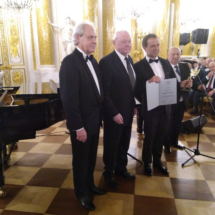 Adam Szejnfeld (pierwszy z lewej),Ryszard Konwerski (pierwszy z prawej) Adam Szejnfeld (pierwszy z lewej),Ryszard Konwerski (pierwszy z prawej)